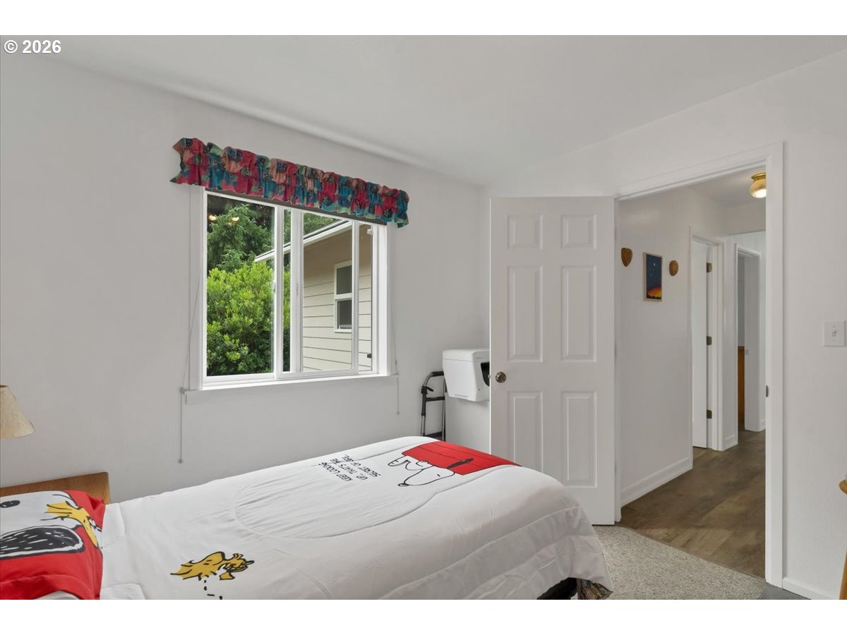 50 Pacific St Property Photo 39