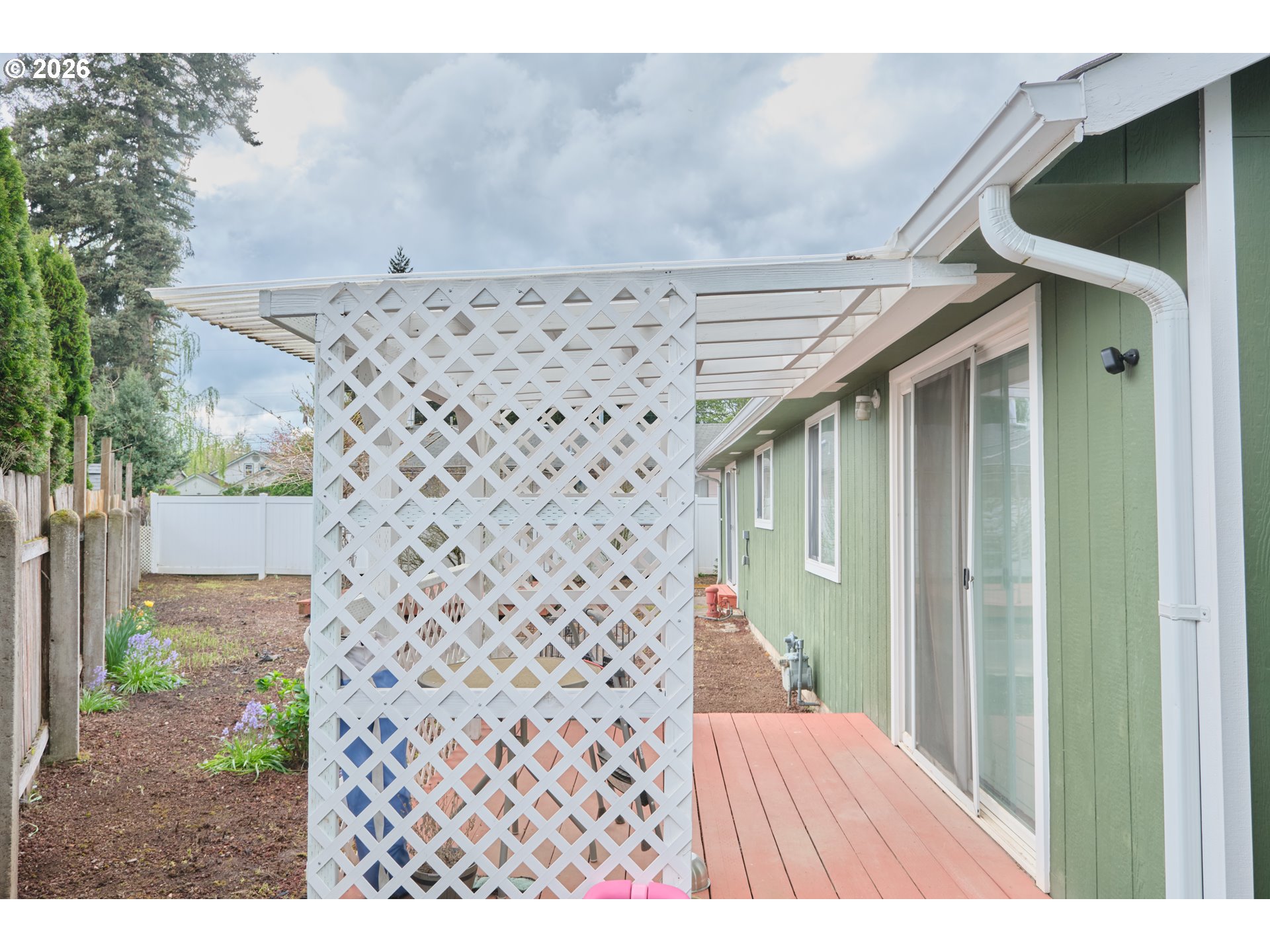 1202 Leo St Property Photo 6