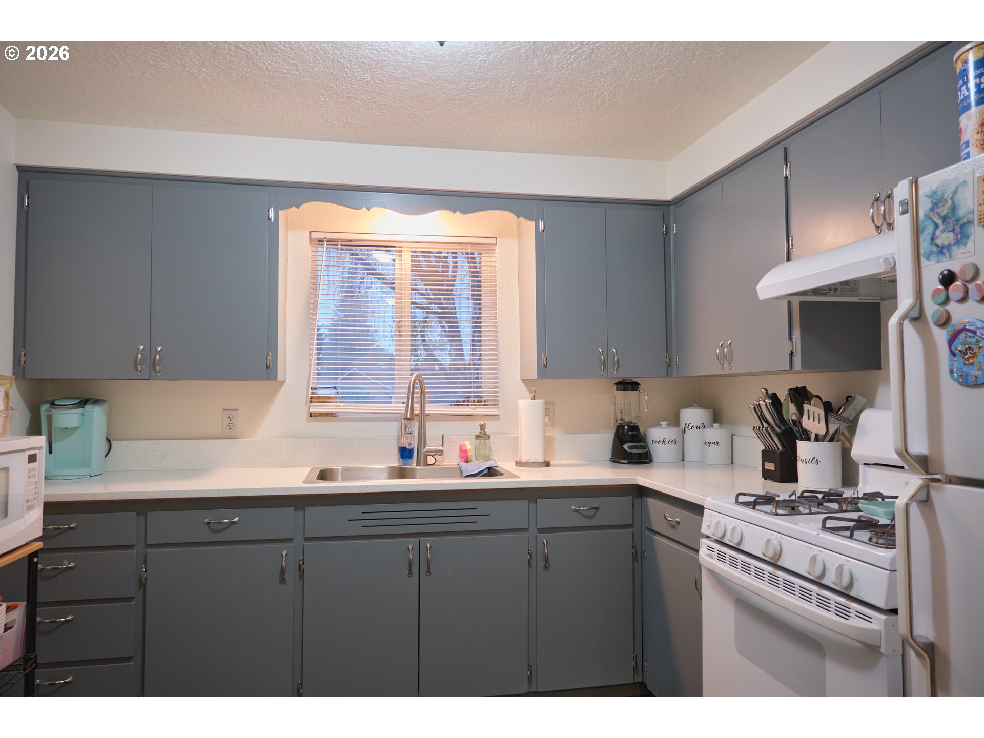 1202 Leo St Property Photo 18