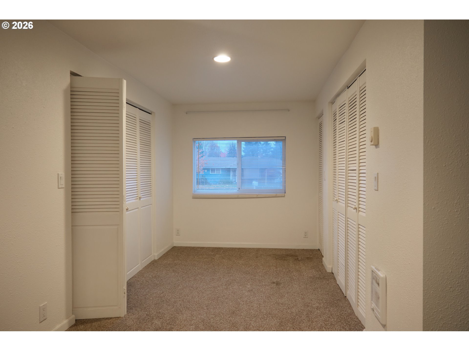 1202 Leo St Property Photo 26