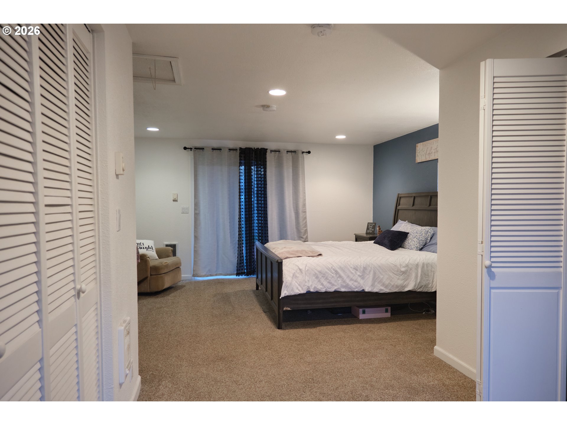 1202 Leo St Property Photo 27
