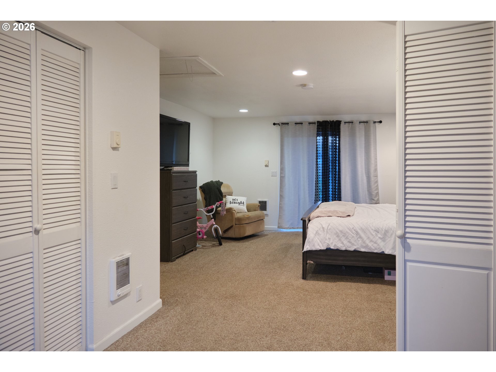 1202 Leo St Property Photo 28