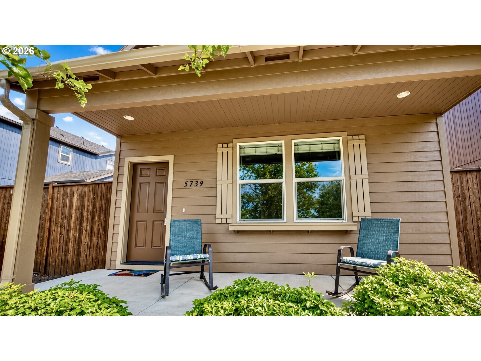 5739 Avalon Aly Property Photo 4