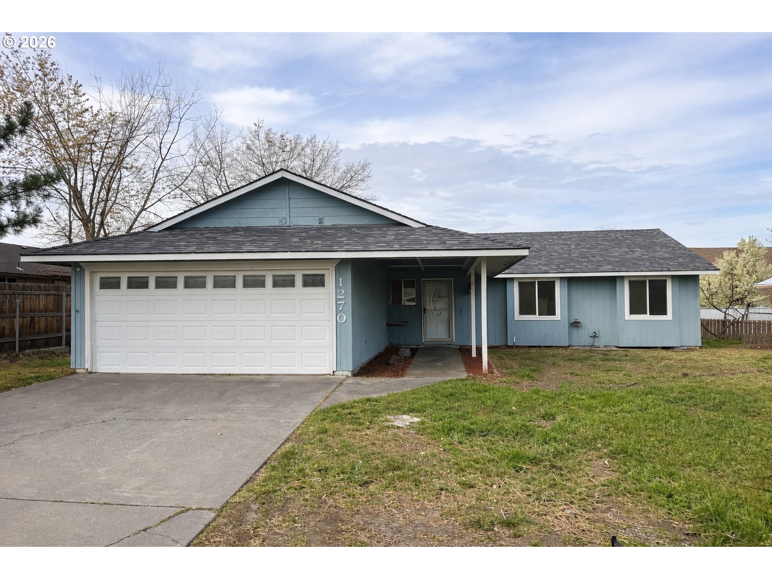 1270 W Hartley Ave Property Photo 1