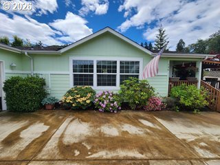 126 Kimberly Way Property Photo 3