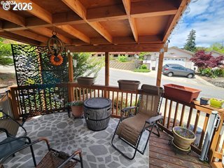126 Kimberly Way Property Photo 4