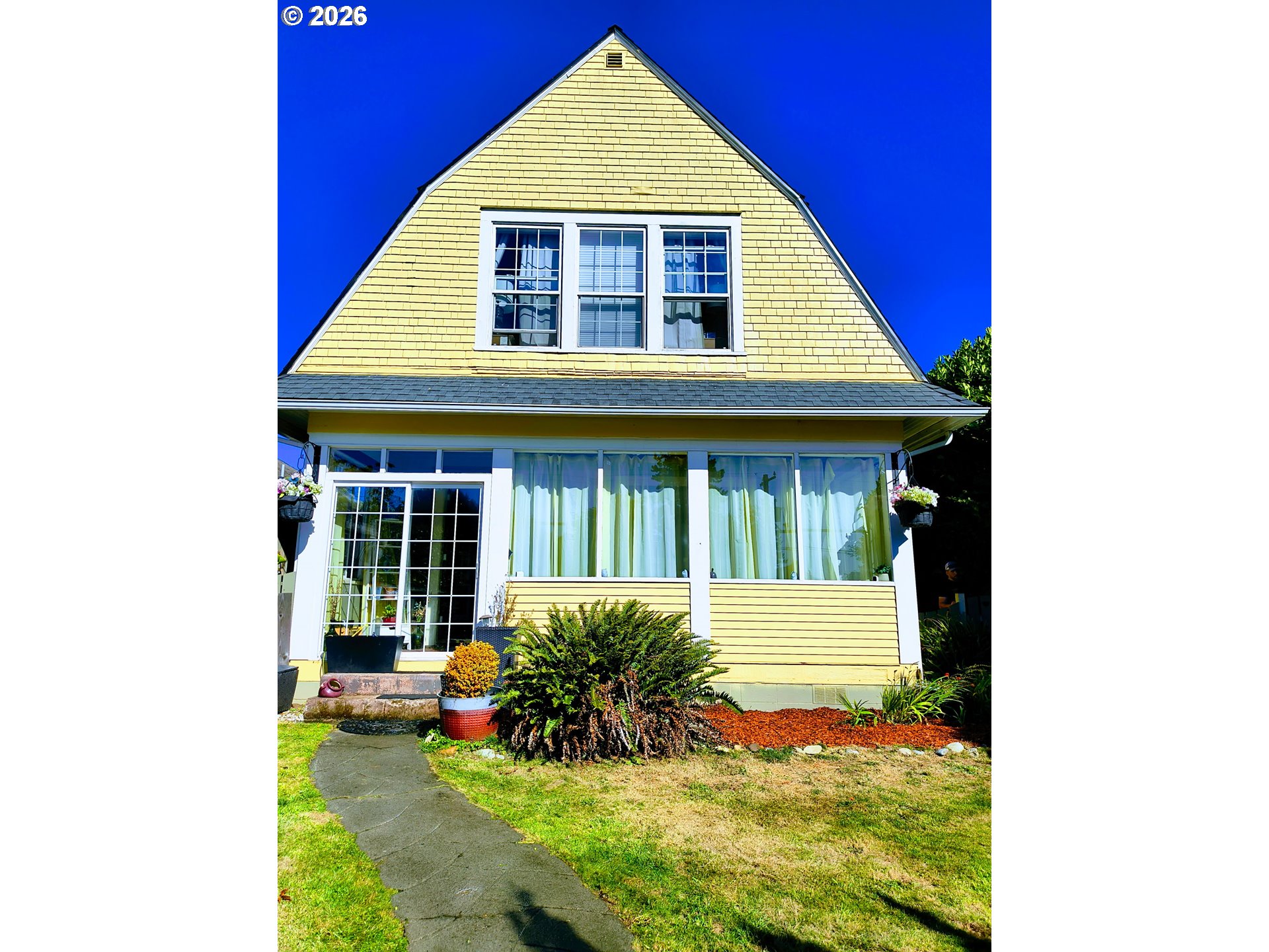 1475 Sherman Ave Property Photo 1