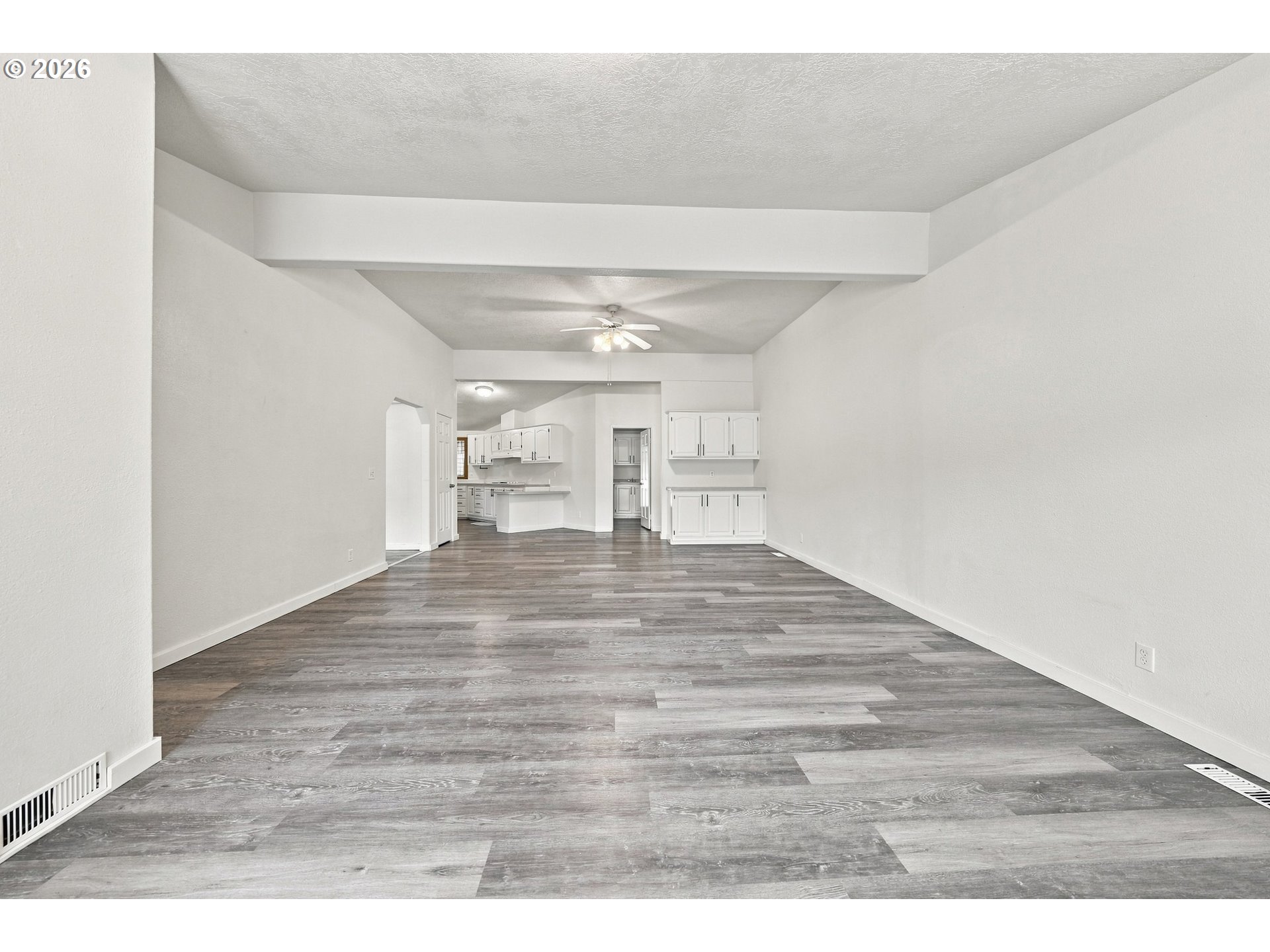 224 Aker Dr Property Photo 2