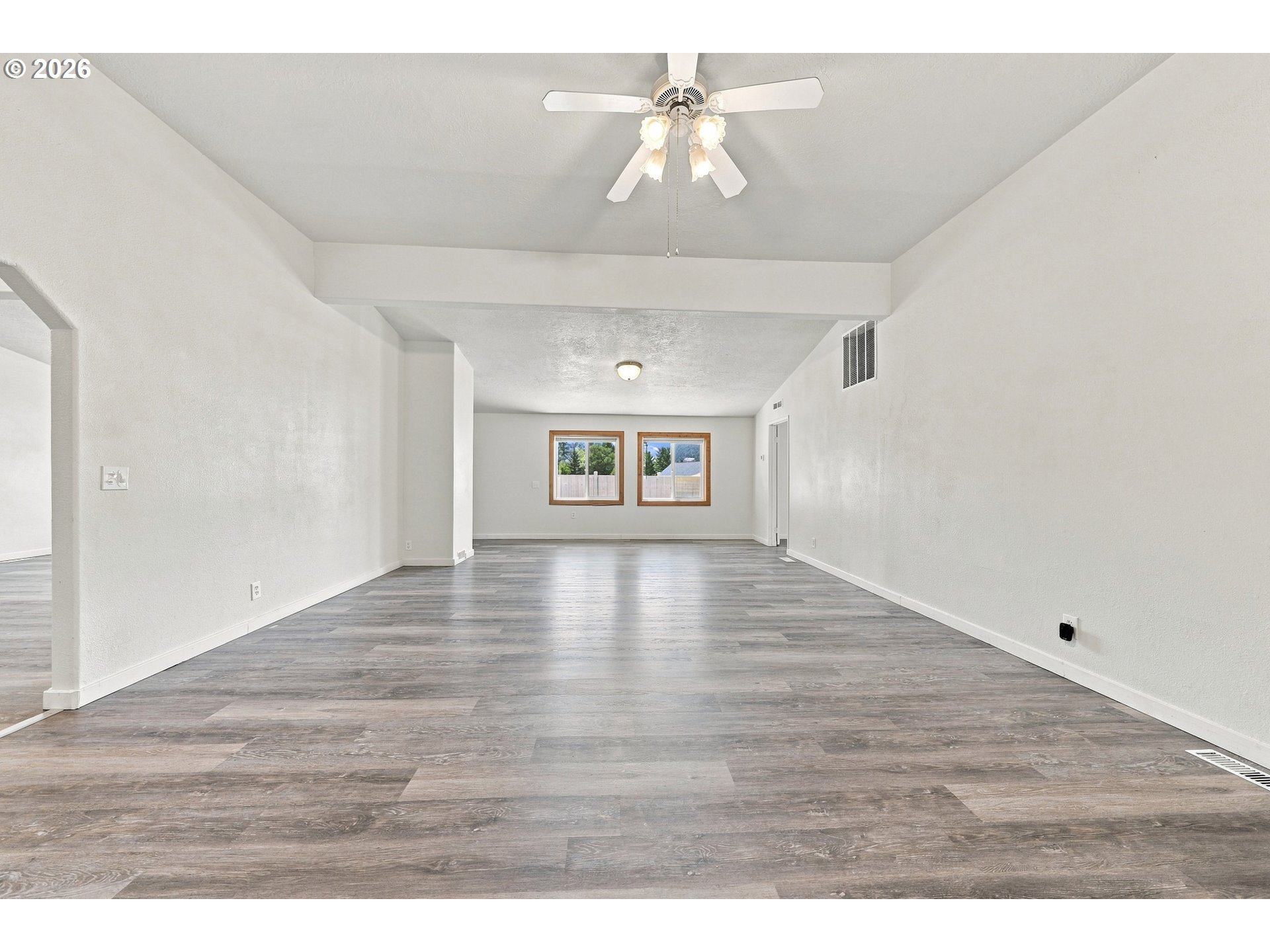 224 Aker Dr Property Photo 3