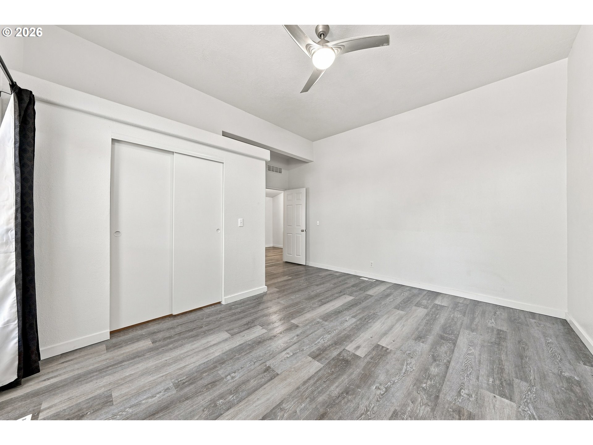 224 Aker Dr Property Photo 12