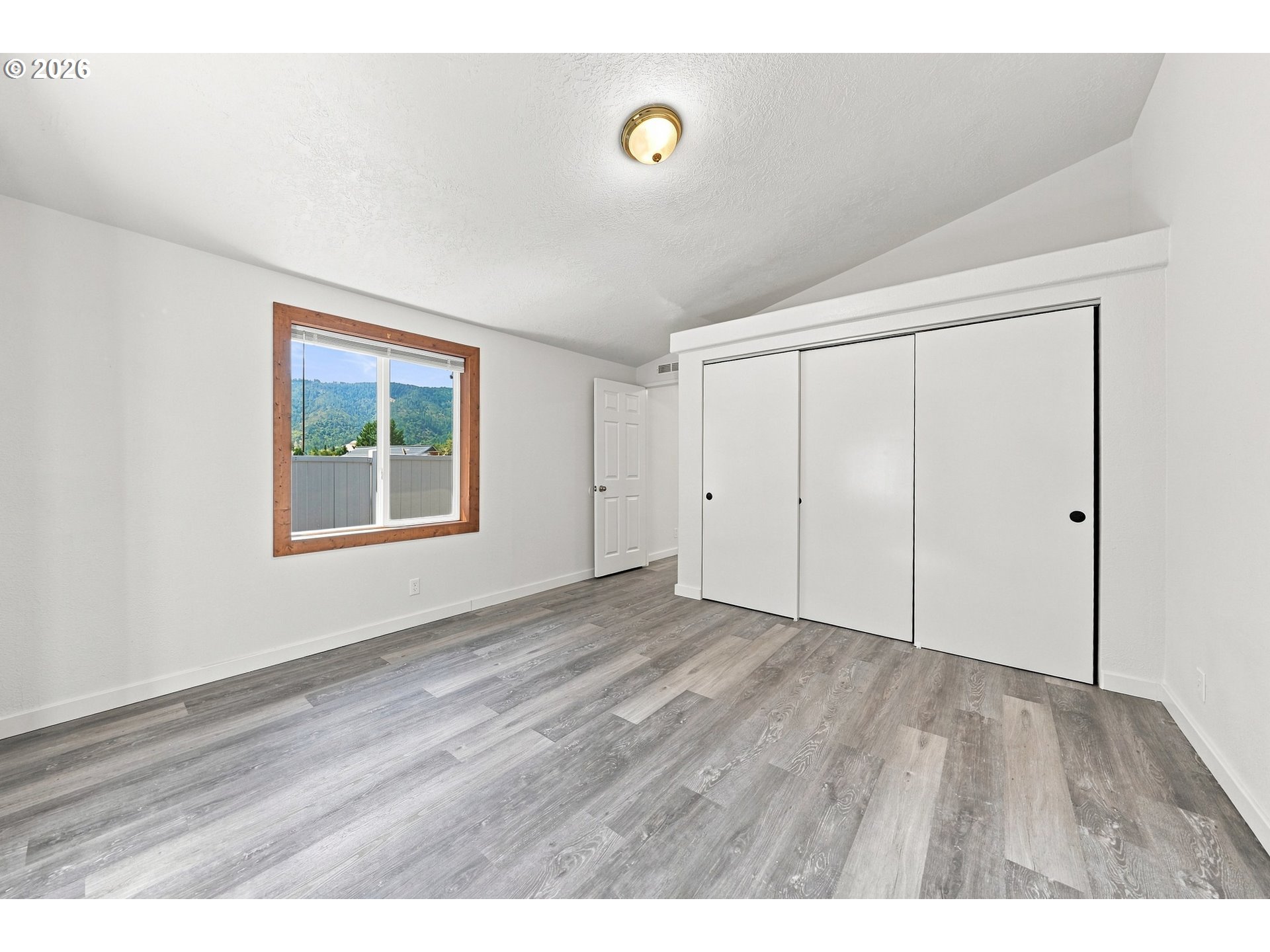 224 Aker Dr Property Photo 17