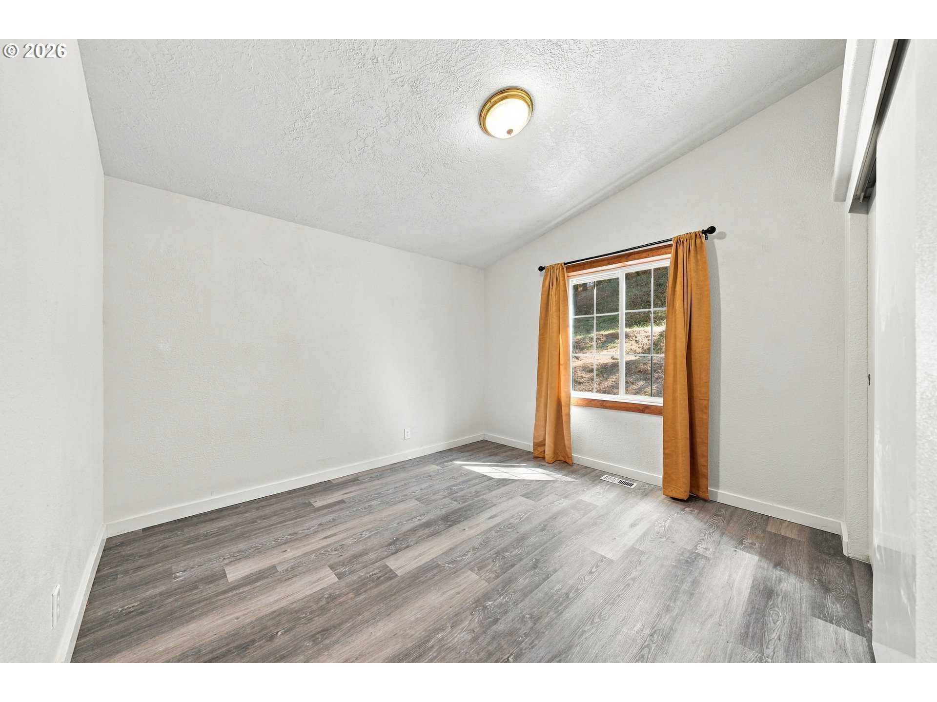 224 Aker Dr Property Photo 19