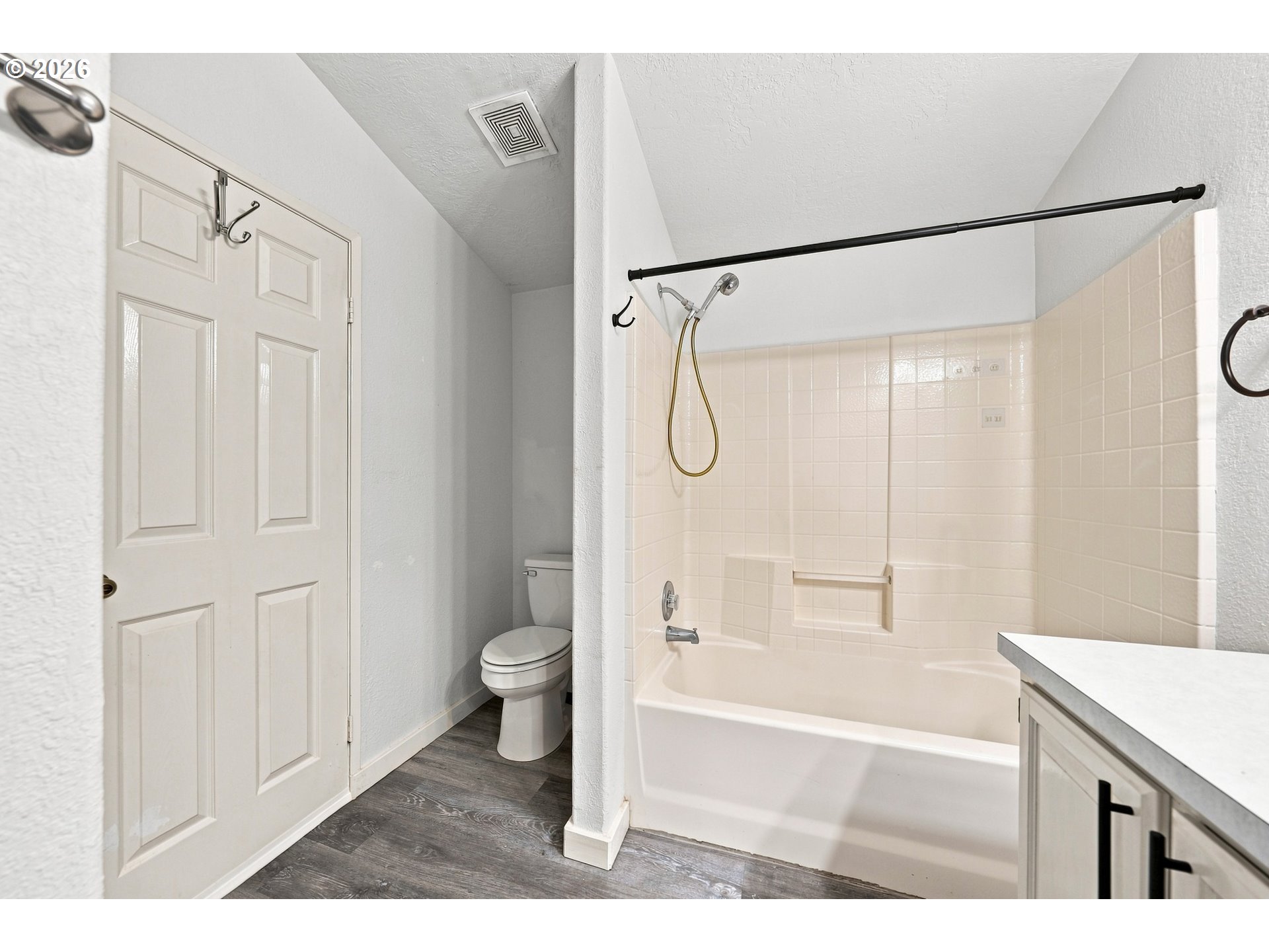 224 Aker Dr Property Photo 24