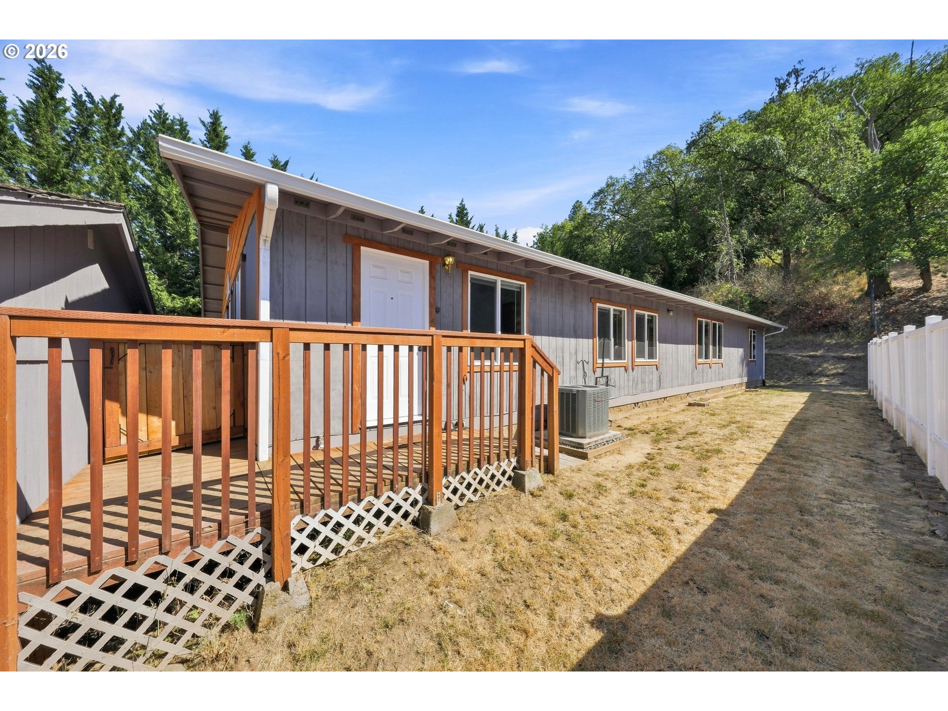 224 Aker Dr Property Photo 27