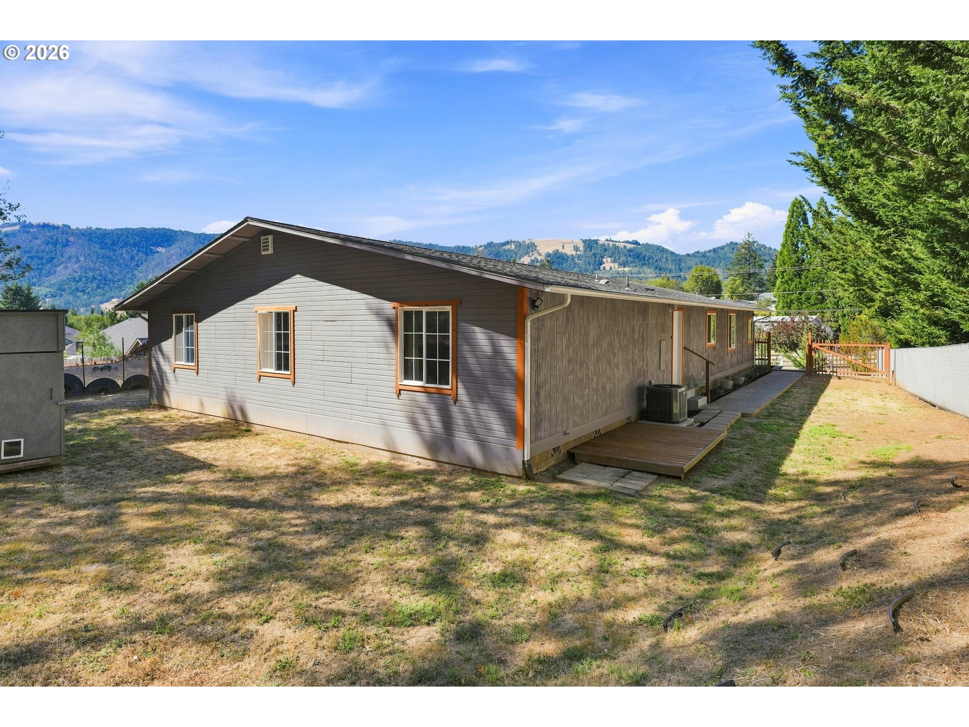 224 Aker Dr Property Photo 28