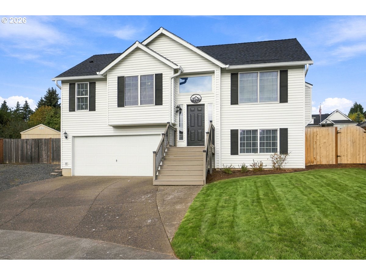 770 SW SCOTSMAN CT Property Photo 1