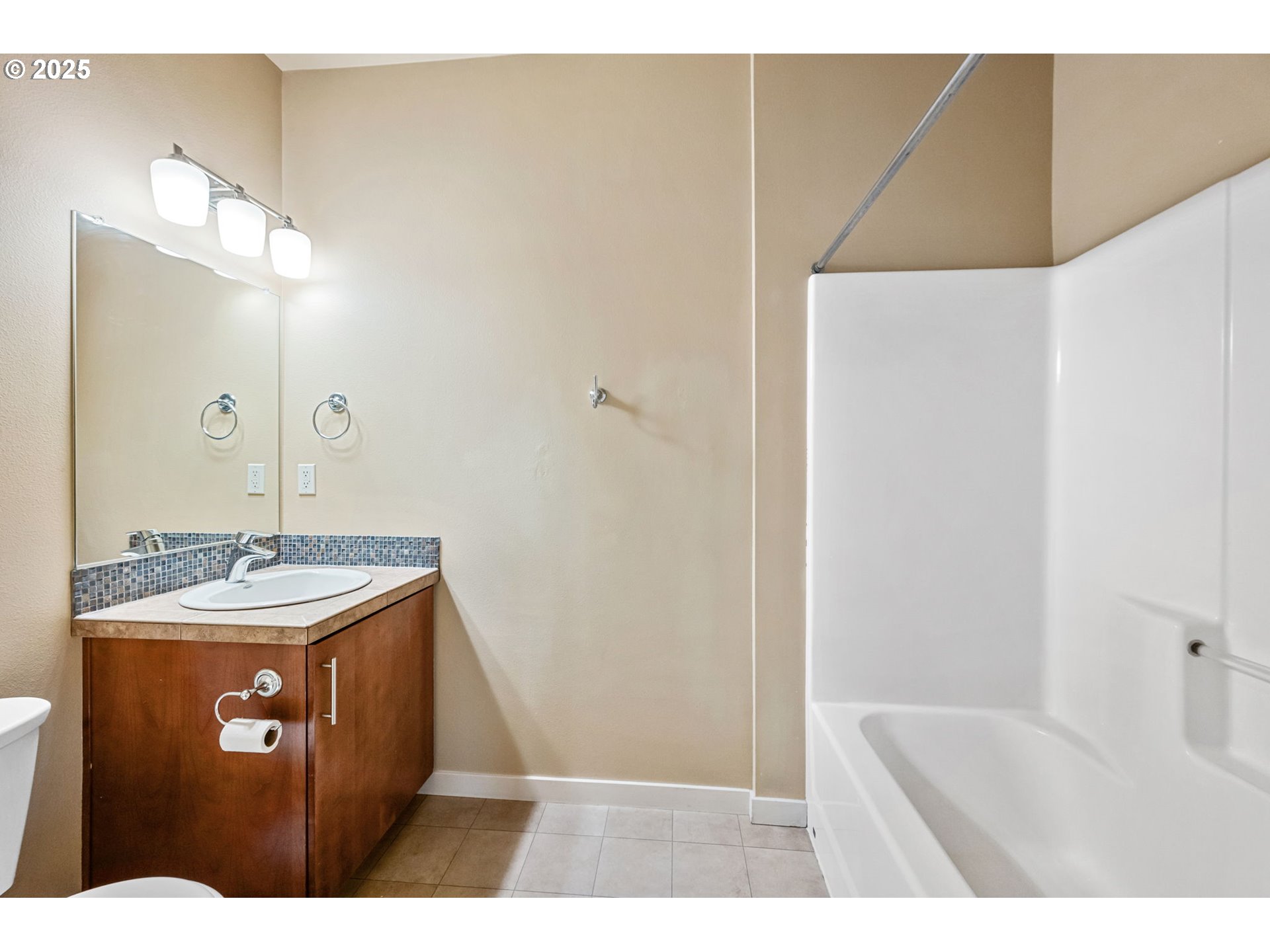 13915 Sw Meridian St 307 Property Photo 21