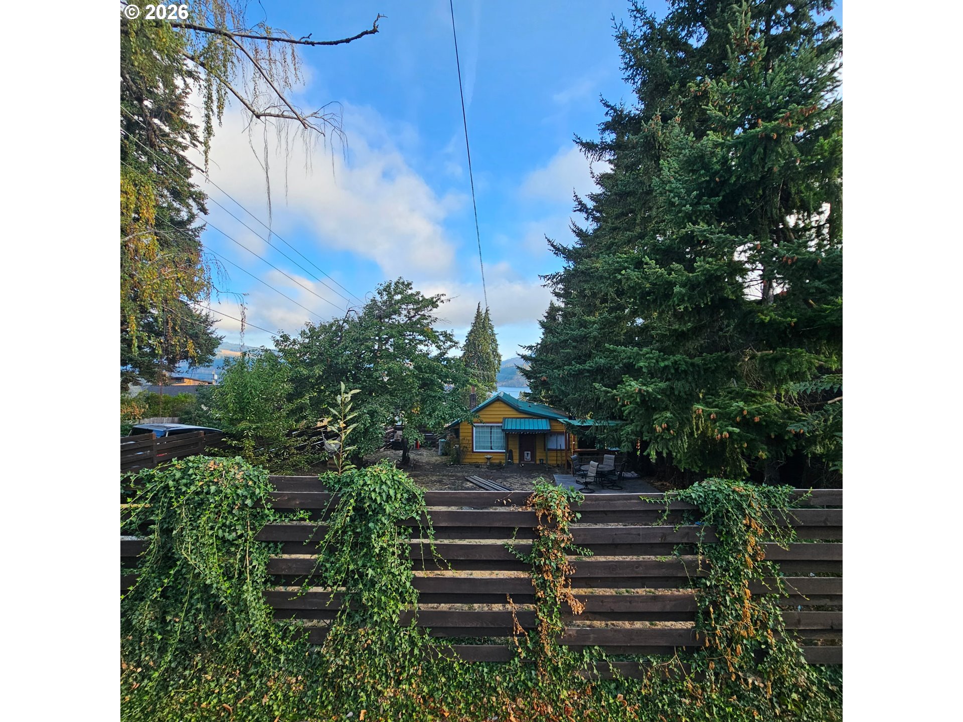 824 Cascade Ave Property Photo 9