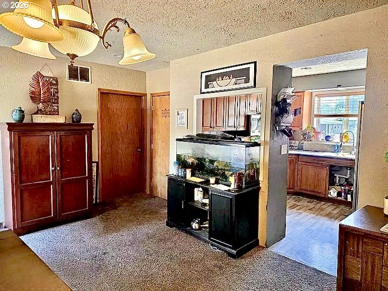5430 Denver St Property Photo 10