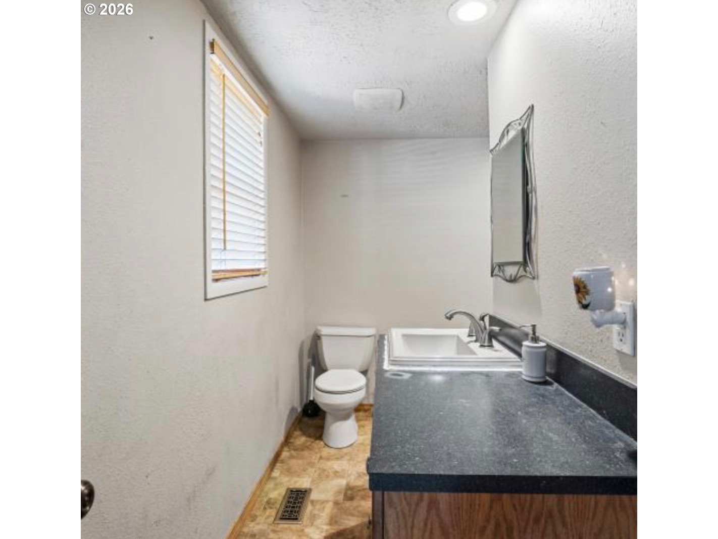 5430 Denver St Property Photo 14