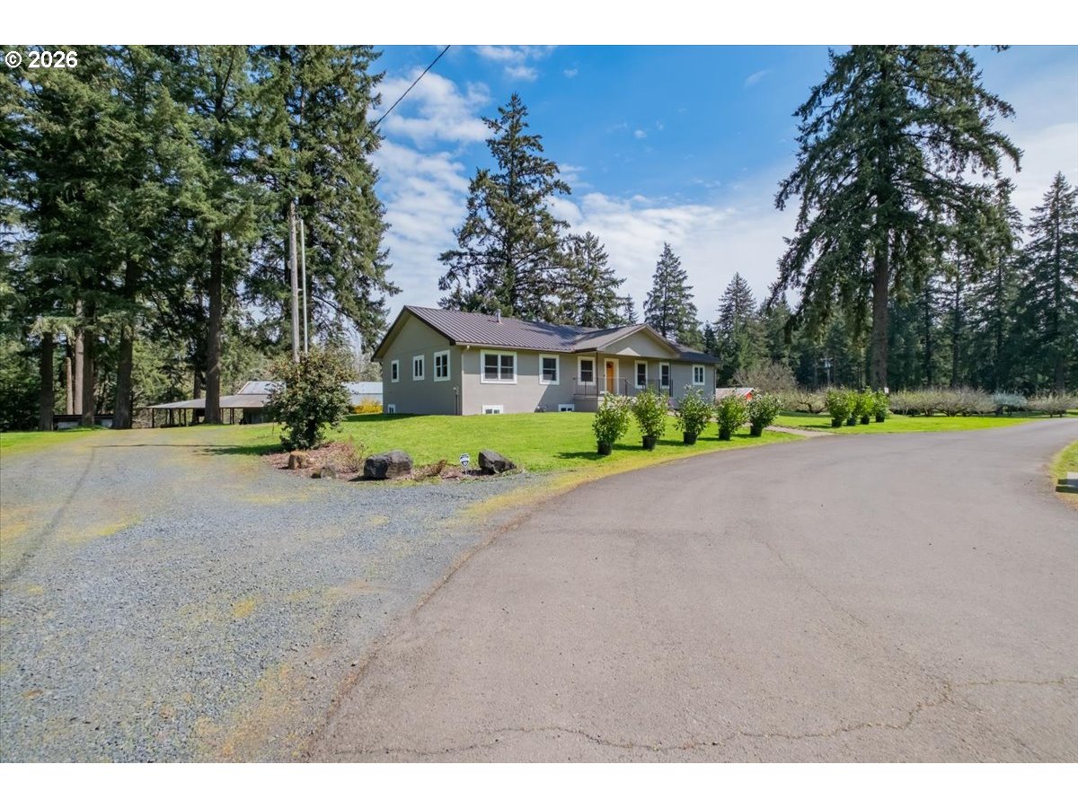 28095 Santiam Hwy Property Photo 1