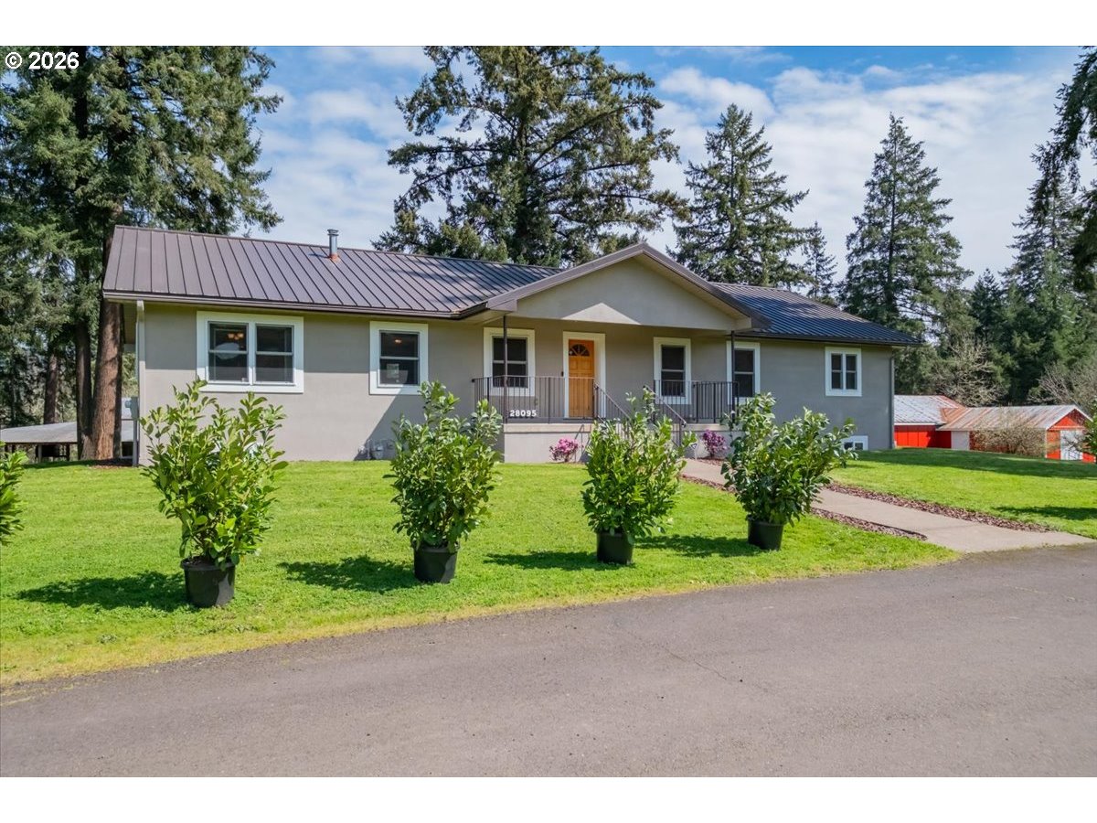28095 Santiam Hwy Property Photo 2