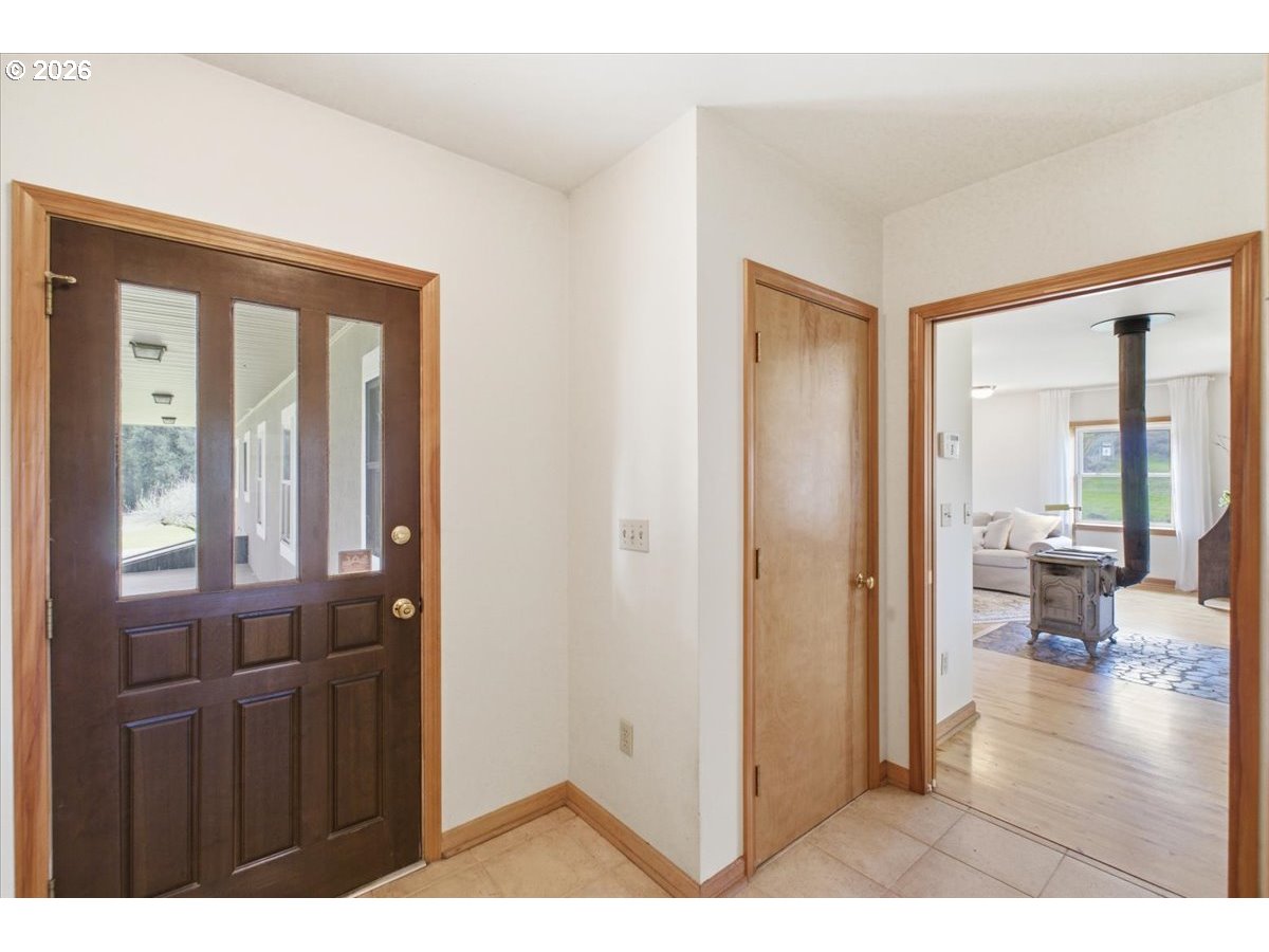28095 Santiam Hwy Property Photo 32