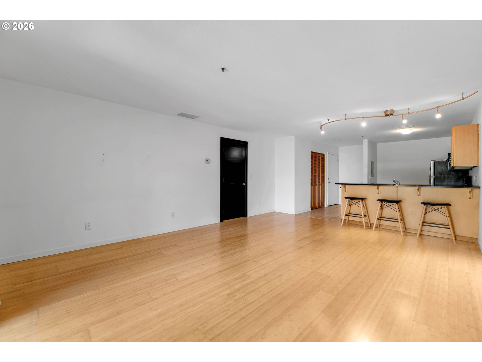 920 Nw Naito Pkwy J18 Property Photo 16