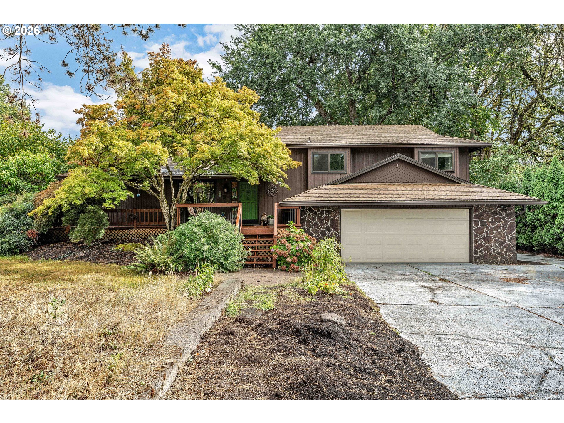 1910 Se Creighton Ave Property Photo 1