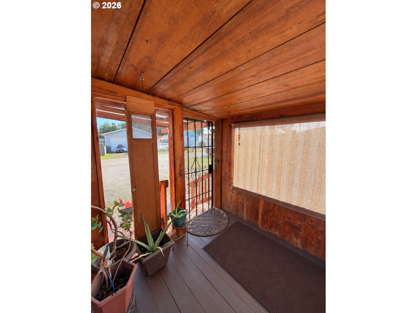 450 Tiara St Property Photo 2