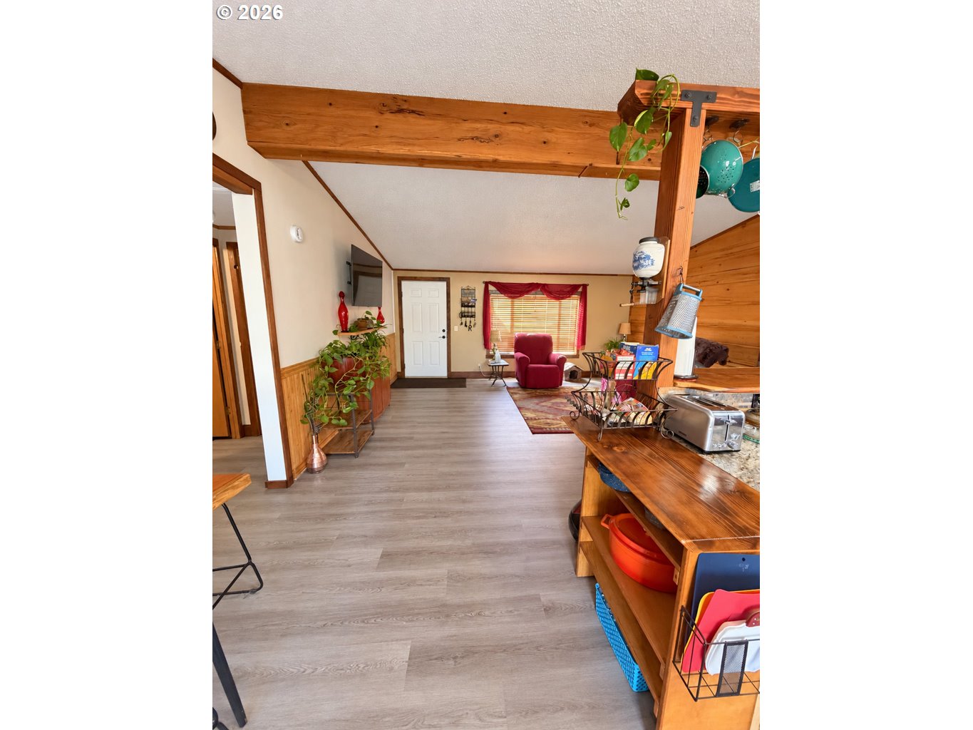 450 Tiara St Property Photo 7