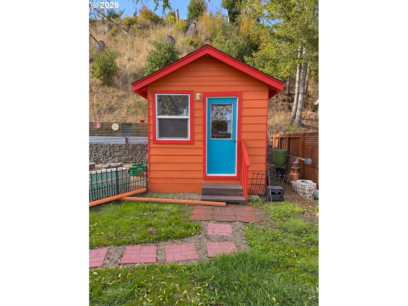 450 Tiara St Property Photo 32