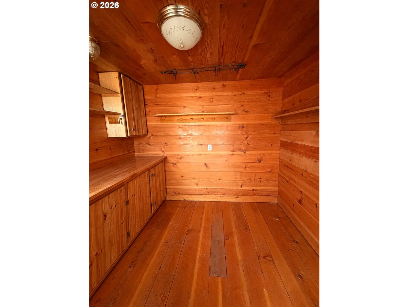 450 Tiara St Property Photo 33
