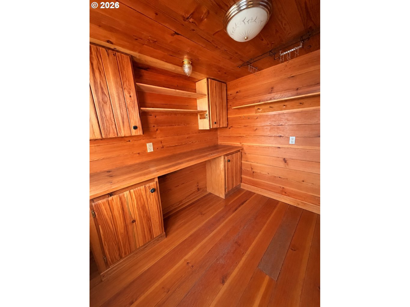 450 Tiara St Property Photo 34