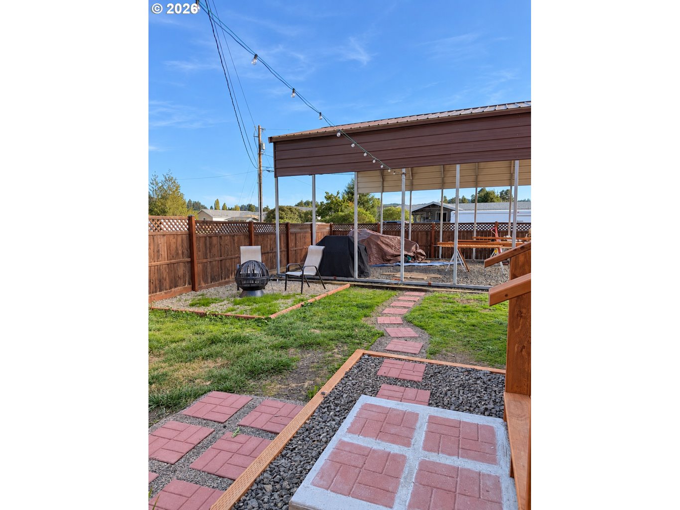 450 Tiara St Property Photo 35