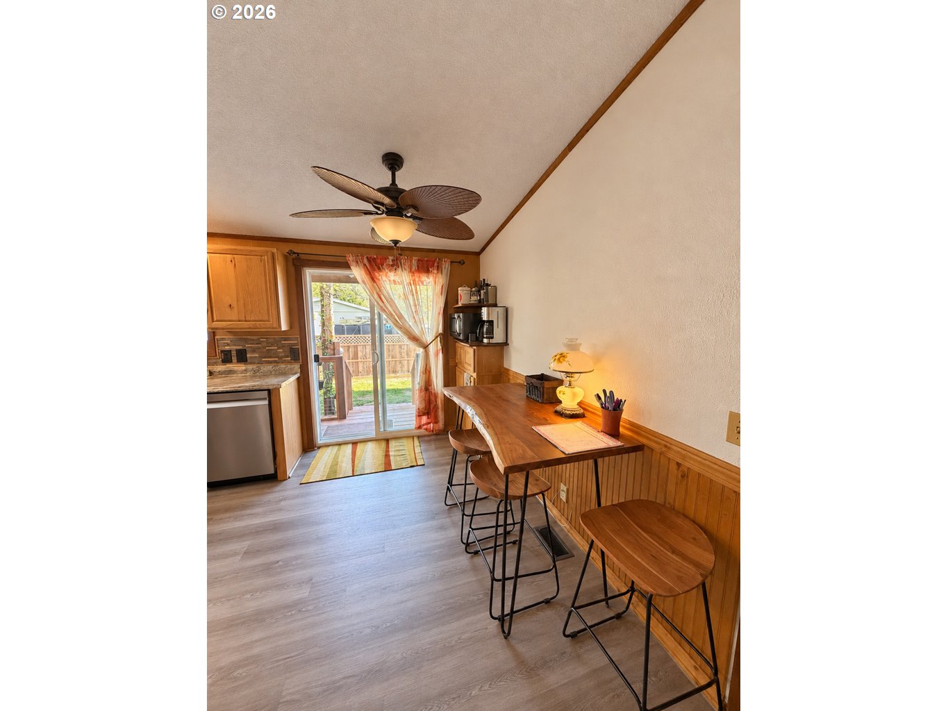 450 Tiara St Property Photo 37