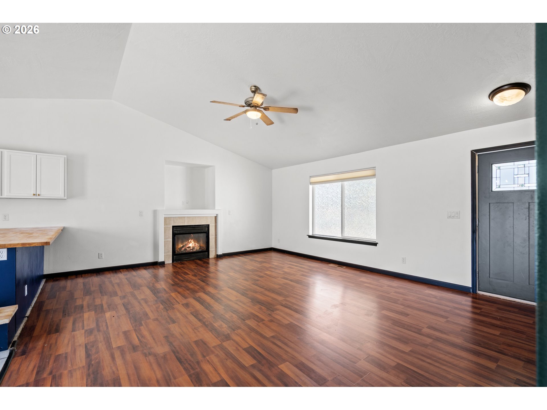 1511 Ne Gladys Dr Property Photo 6