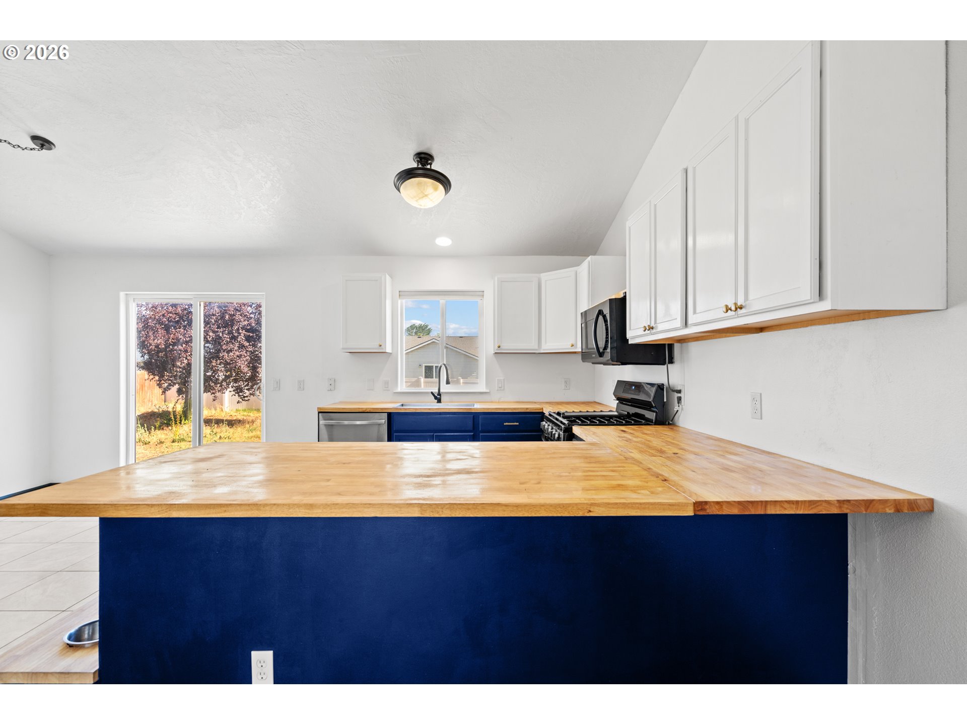 1511 Ne Gladys Dr Property Photo 12