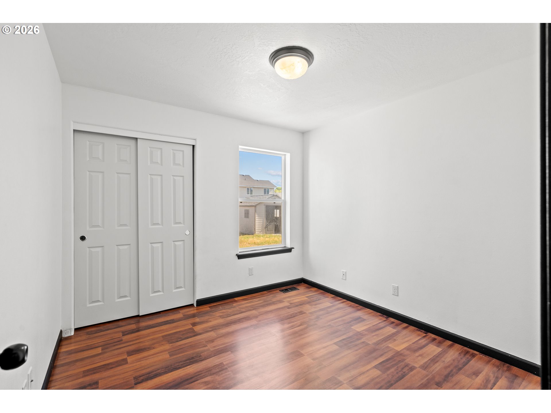 1511 Ne Gladys Dr Property Photo 15