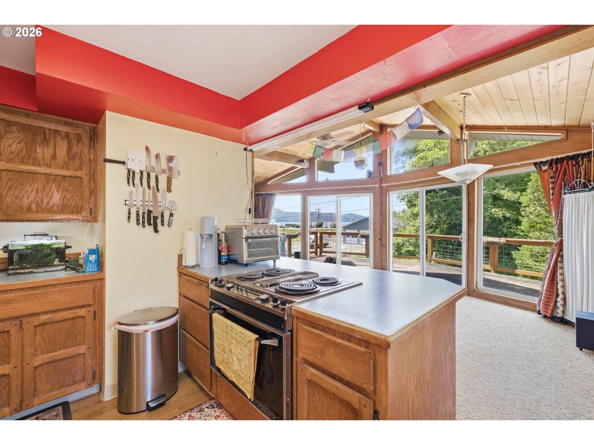 9465 Third St Property Photo 14