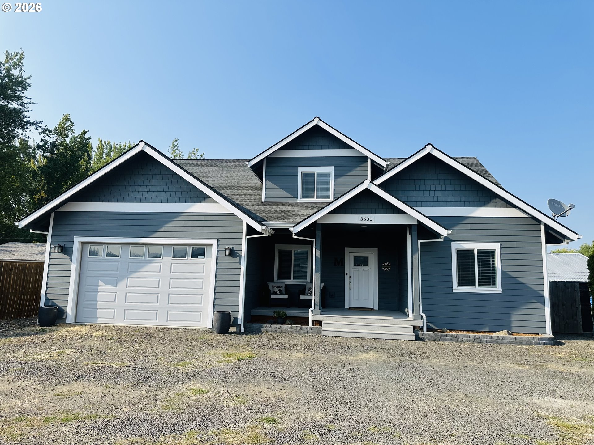 3600 Chevron Dr Property Photo 1