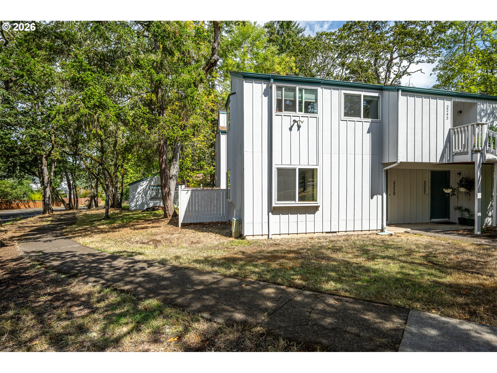 2239 Hawkins Ln Property Photo 1