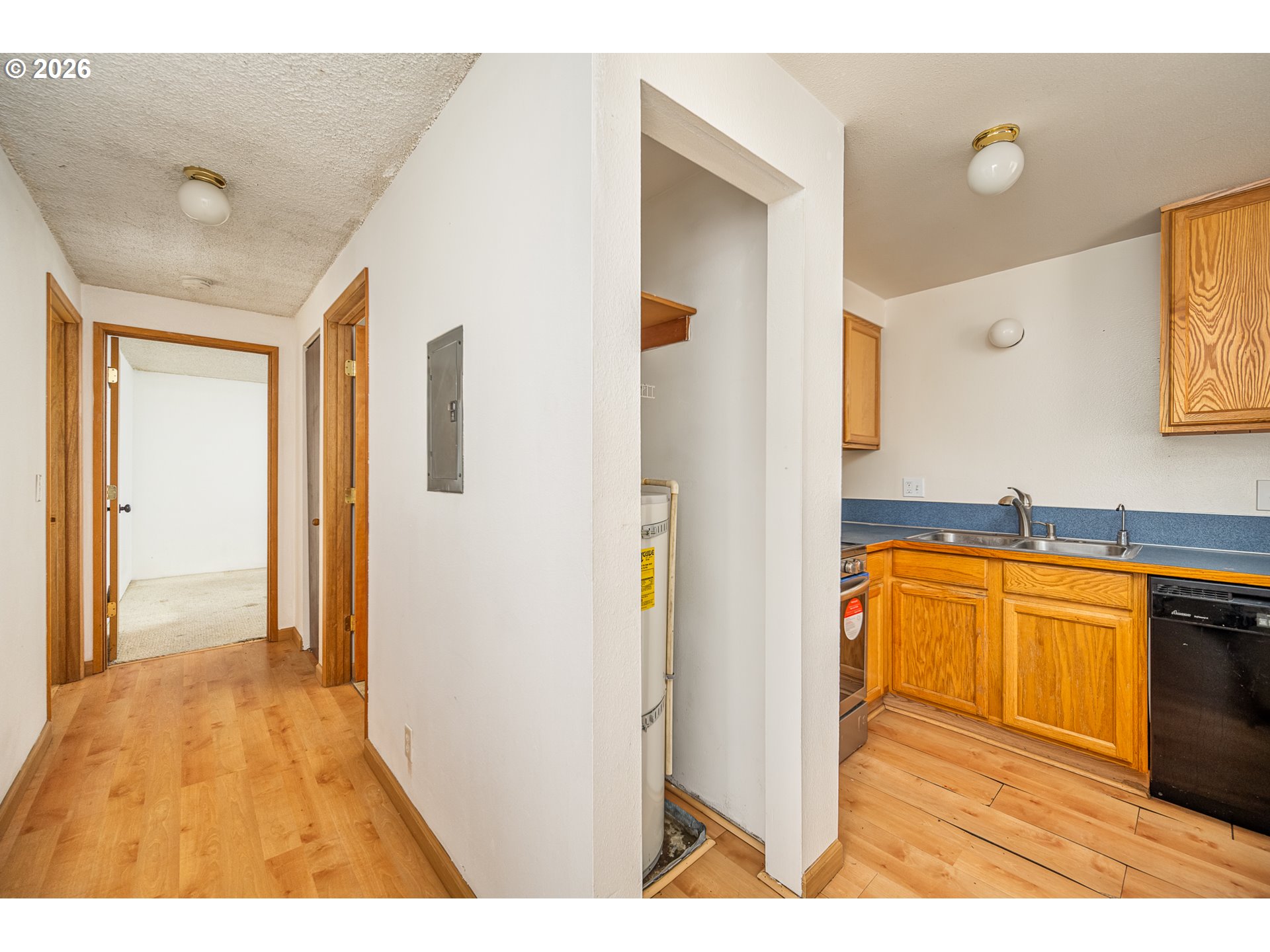 2239 Hawkins Ln Property Photo 9
