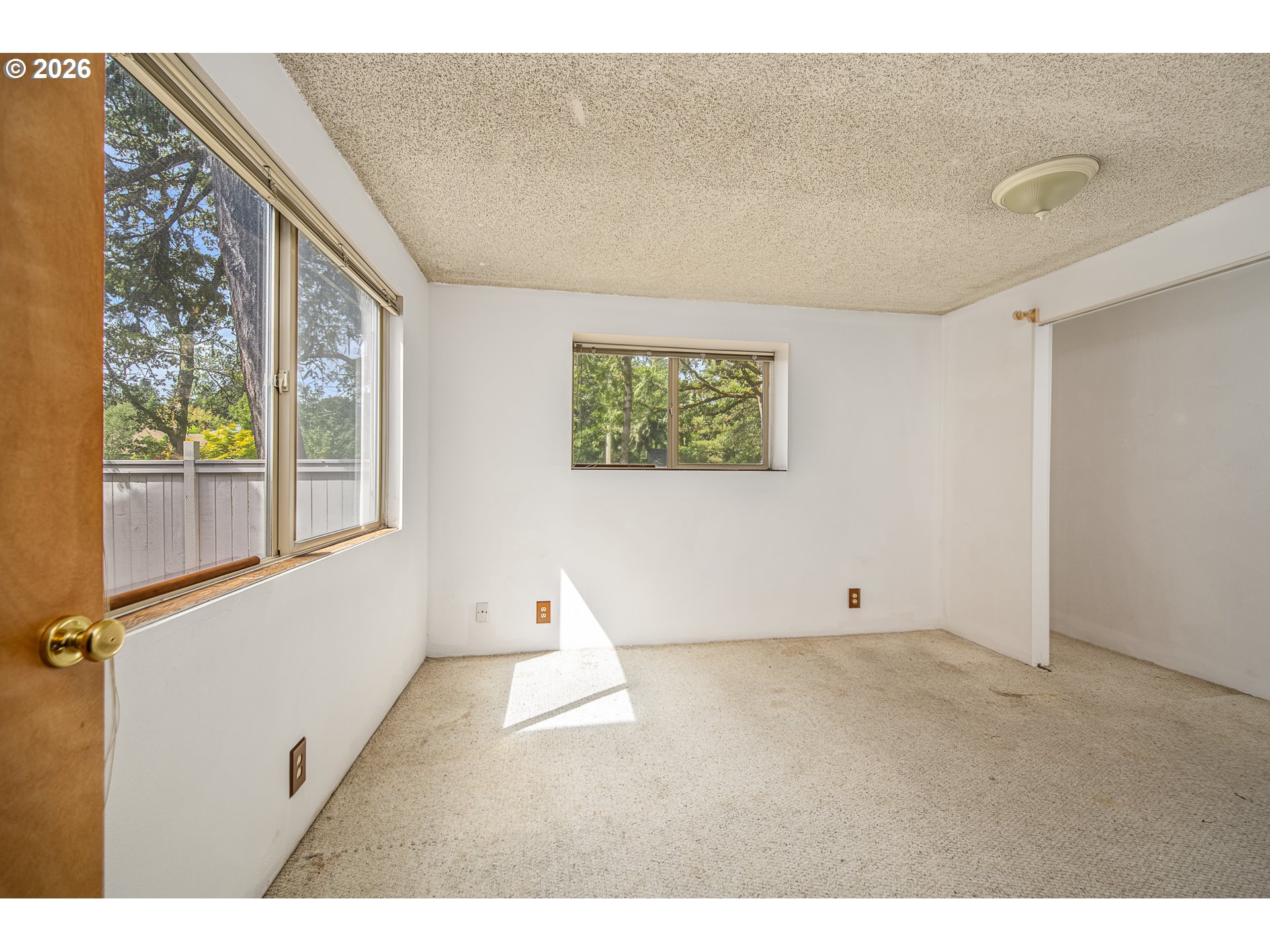 2239 Hawkins Ln Property Photo 11