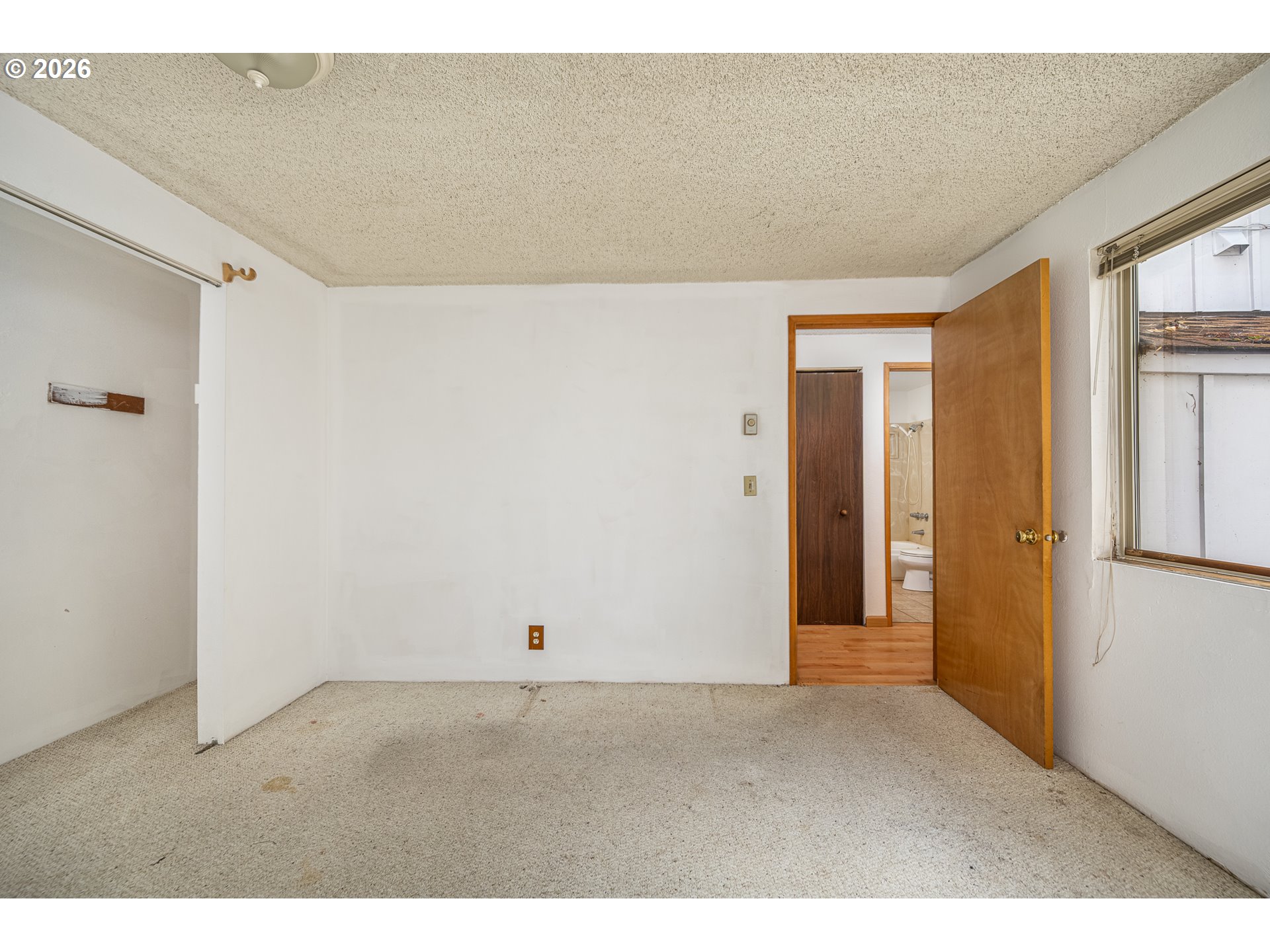 2239 Hawkins Ln Property Photo 12
