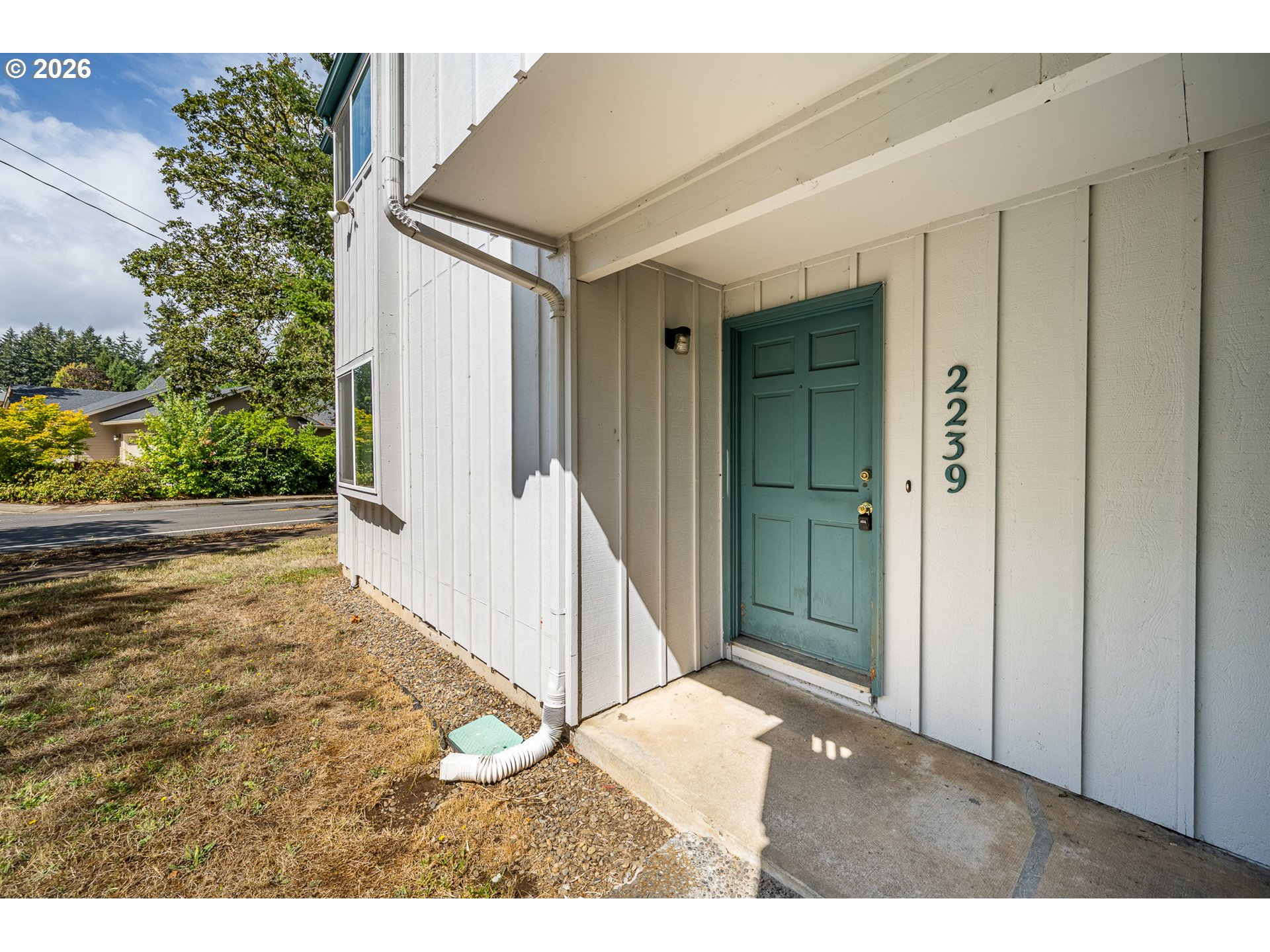 2239 Hawkins Ln Property Photo 15