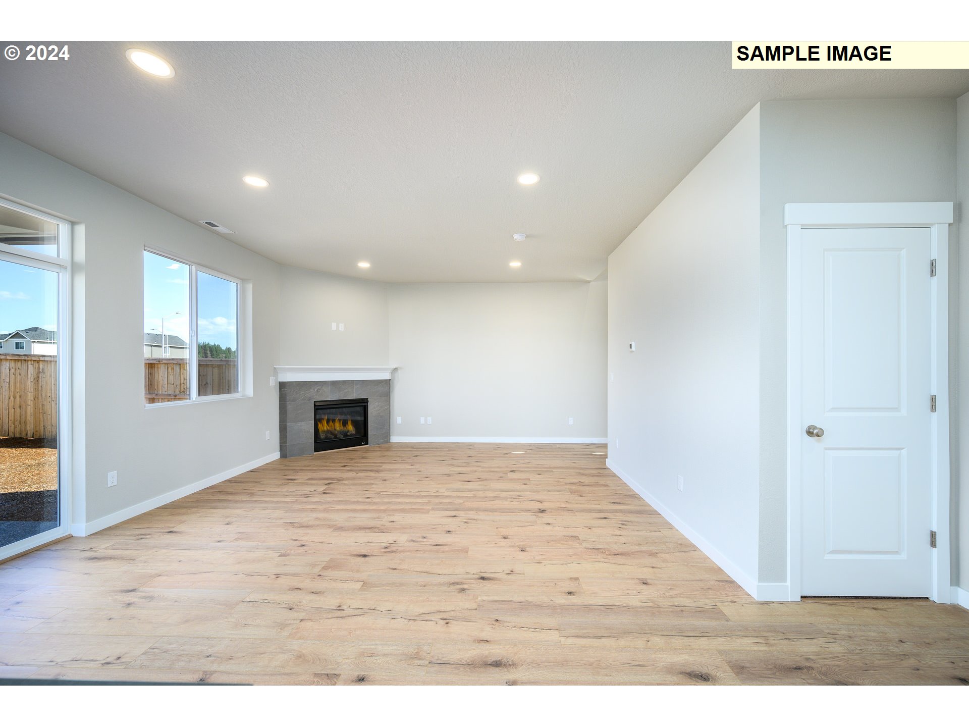 16660 Se Smith Rock St 714 Property Photo 4
