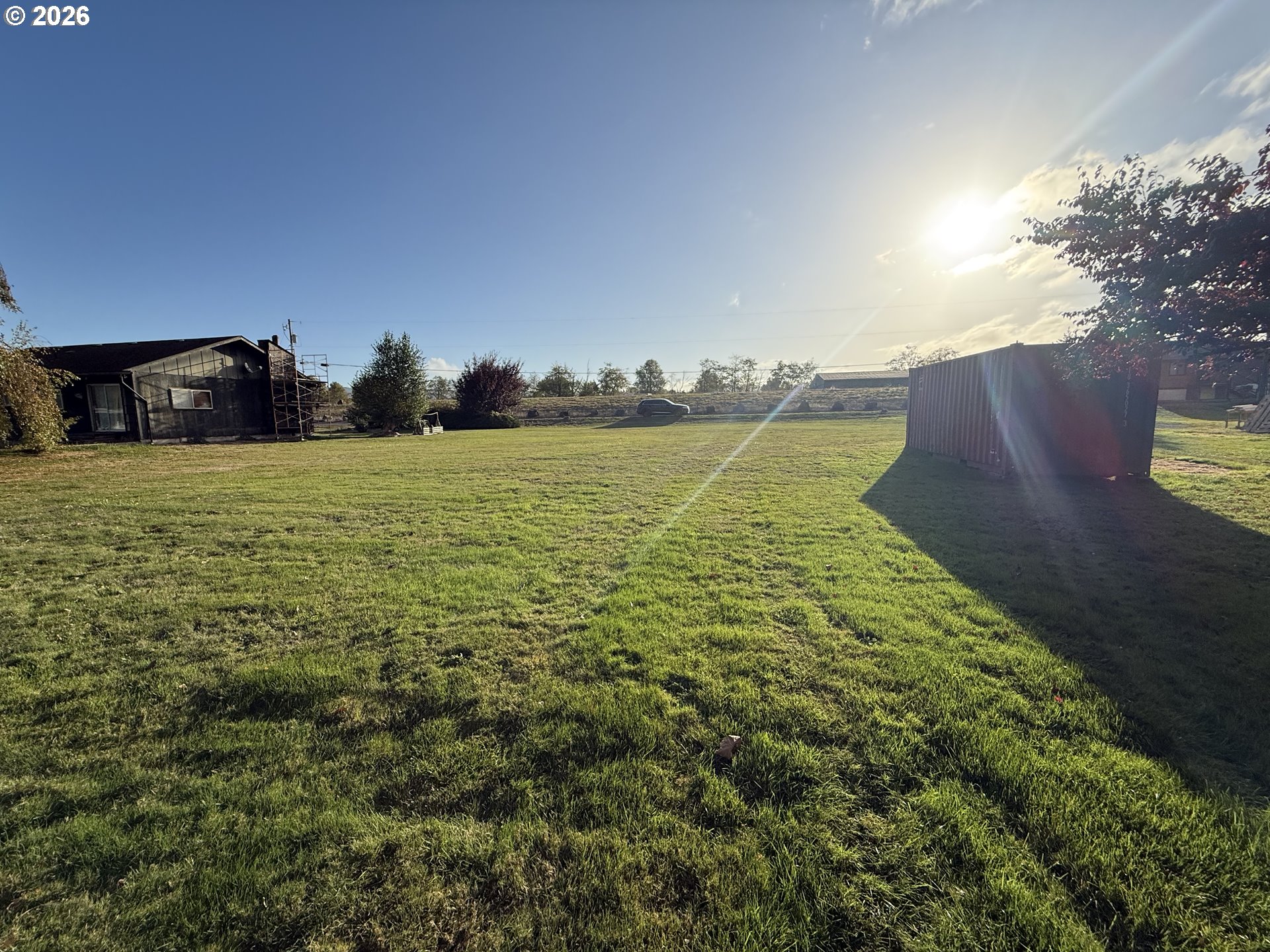 1425 River Rd Property Photo 10