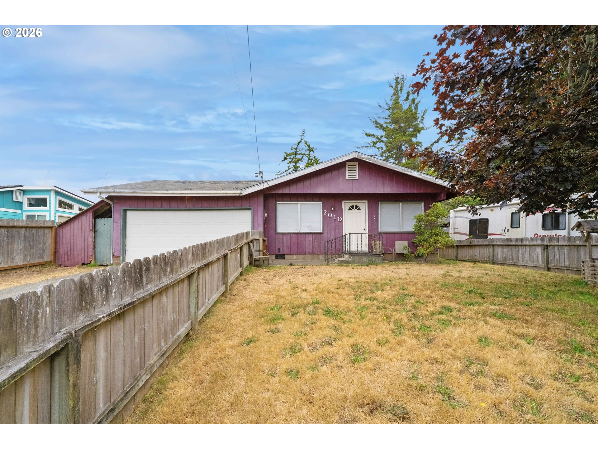 2010 LINDBERG AVE Property Photo 1
