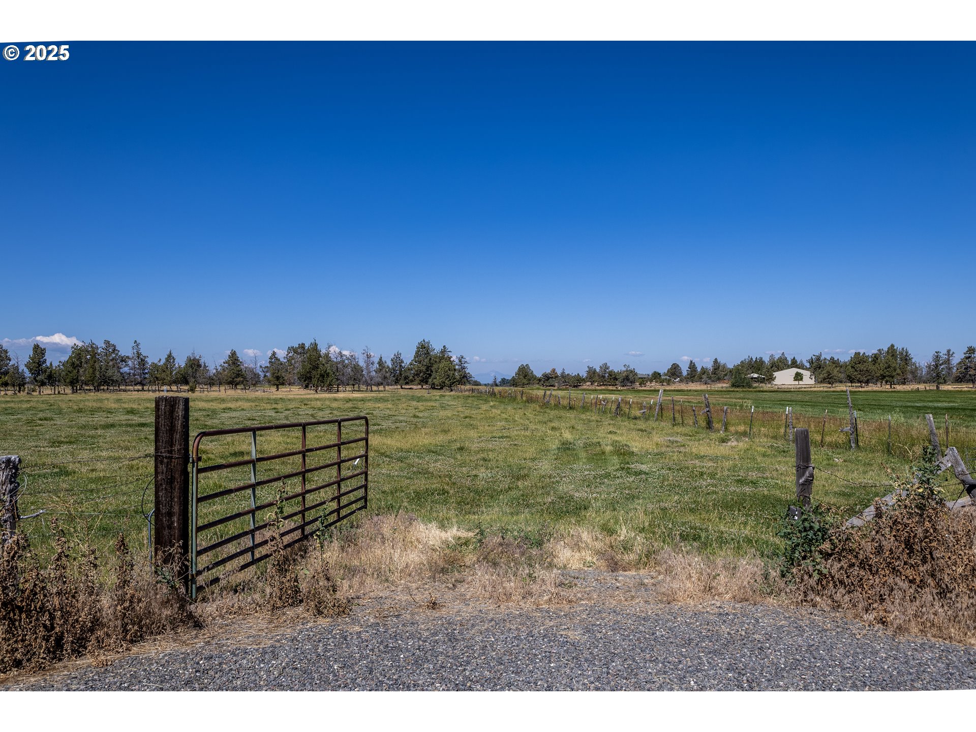Parrish Ln Property Photo 2